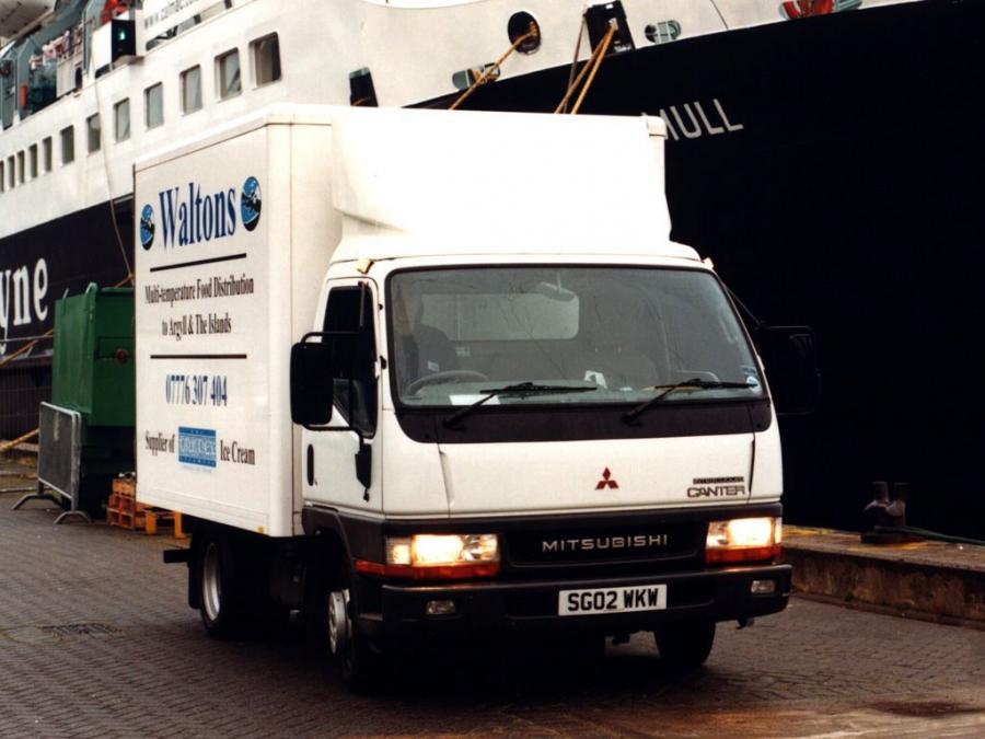  Mitsubishi Fuso Canter 1993 года  (UK) (фото 9 из 10)